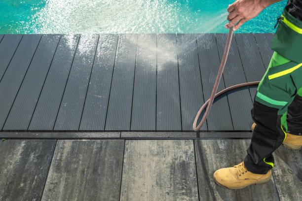 Best Commercial Building Pressure Washing  in Roaming Shores, OH